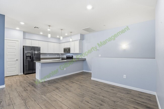 Building Photo - Modern Gilbert Lakeview Townhome in The Lakes at Annecy