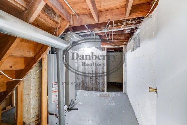 Building Photo - 1132 Brookley Blvd