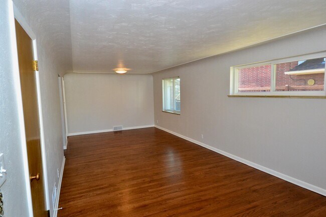 Building Photo - 5440 Nolan St