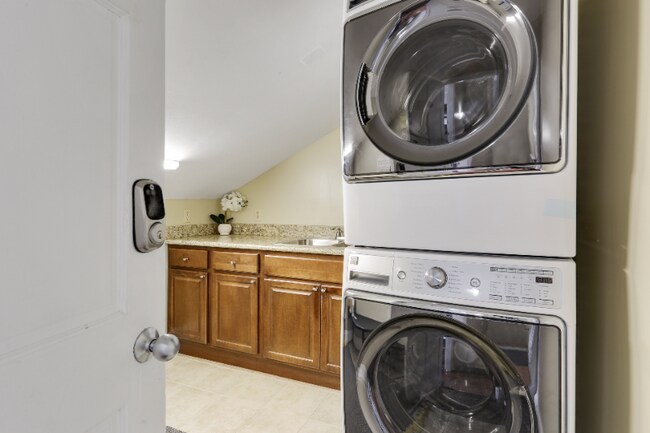 Building Photo - 1212 Treme St