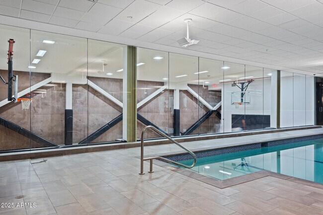 Building Photo - 7167 E Rancho Vista Dr