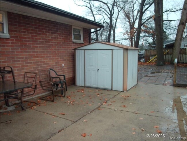 Building Photo - 4656 Toepfer Rd