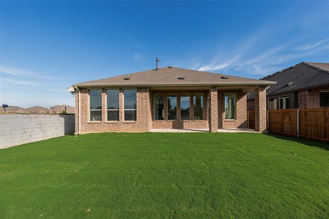 Building Photo - 1600 Adams Dr