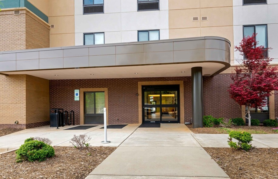 Primary Photo - Furnished Studio-Rock Hill