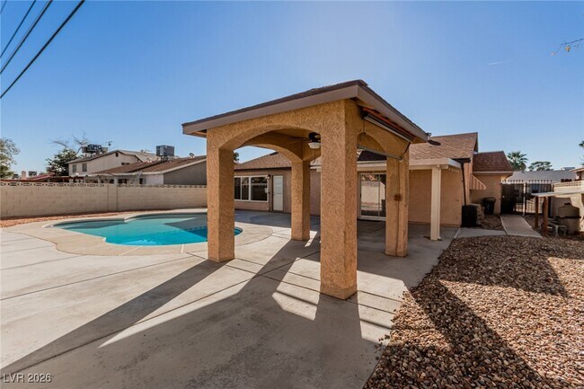 Building Photo - 6358 Meadowlark Ln