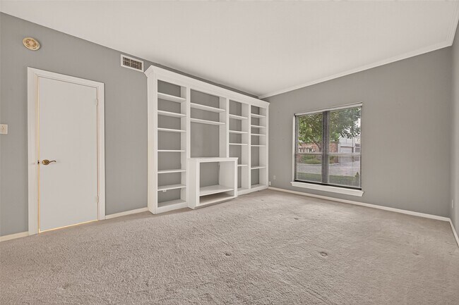 Building Photo - 1201 Bering Dr