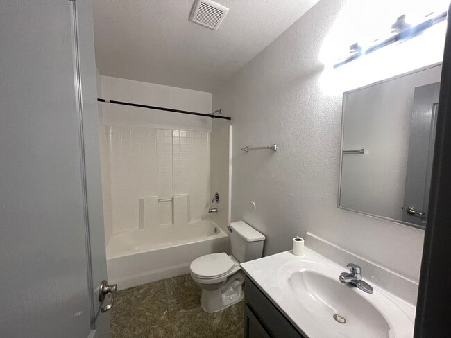 Building Photo - 14304 Gil Reyes Dr