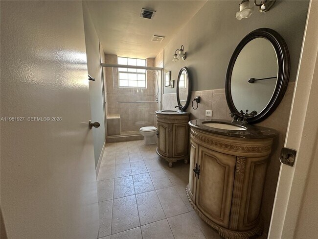 Building Photo - 1402 Veracruz Ln