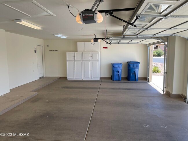 Building Photo - 5320 W Christmas Cholla St