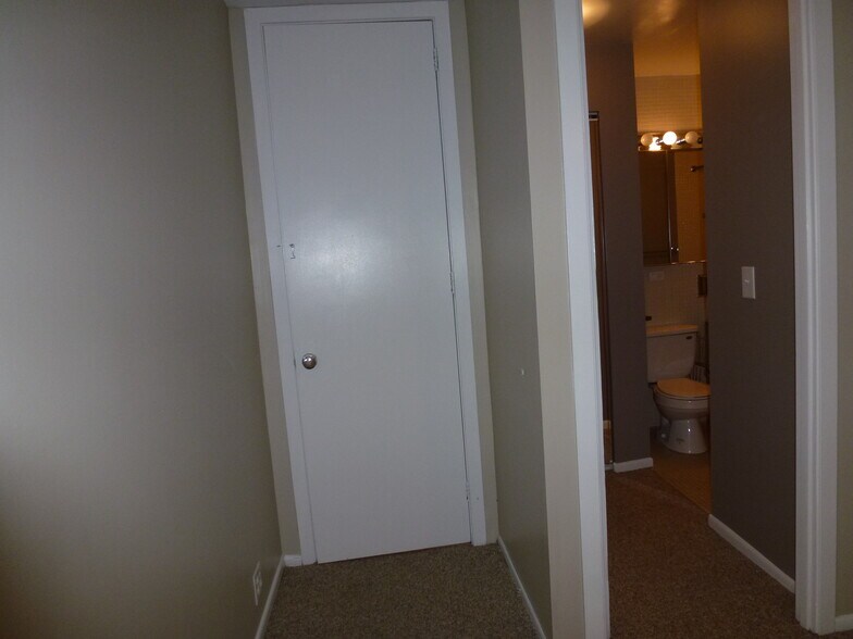 Building Photo - 4800 S Chicago Beach Dr