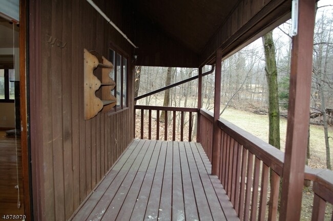 Building Photo - 17 Village Way