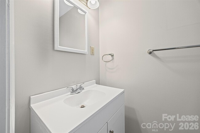 Building Photo - 4827 Harcourt Ln