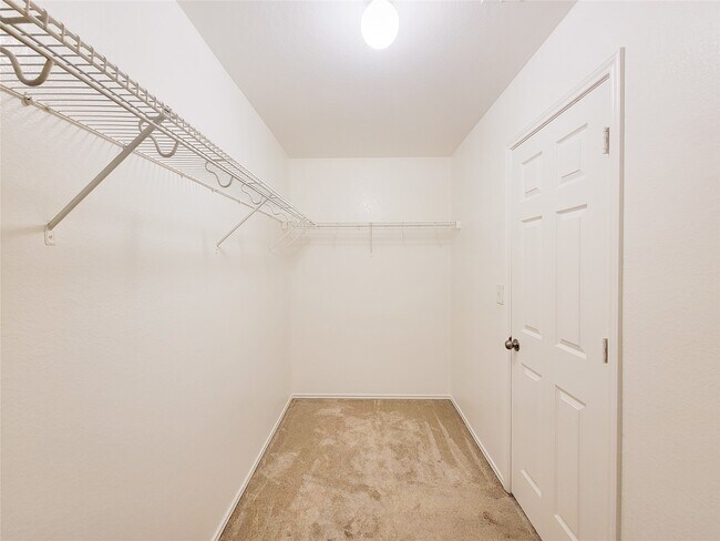 Building Photo - 21382 Beacon Springs Lane