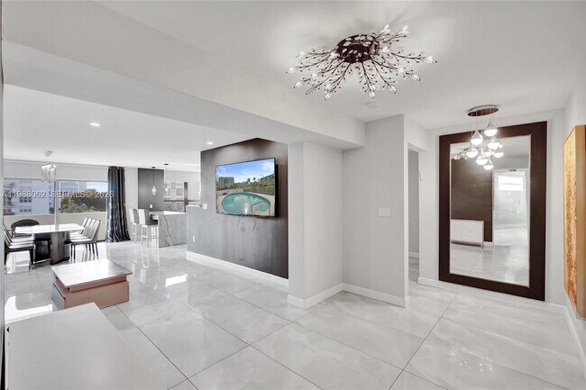 Building Photo - 1075 92nd St