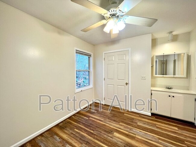 Building Photo - 109 Citadel Dr