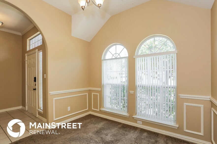 Building Photo - 1424 Sierra Blanca Dr