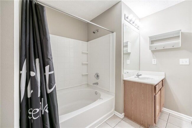 Building Photo - 2913 Vining Ridge Terrace