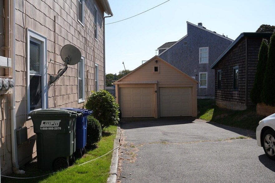 Tenant entitled to driveway and garage space! - 15 Summit St
