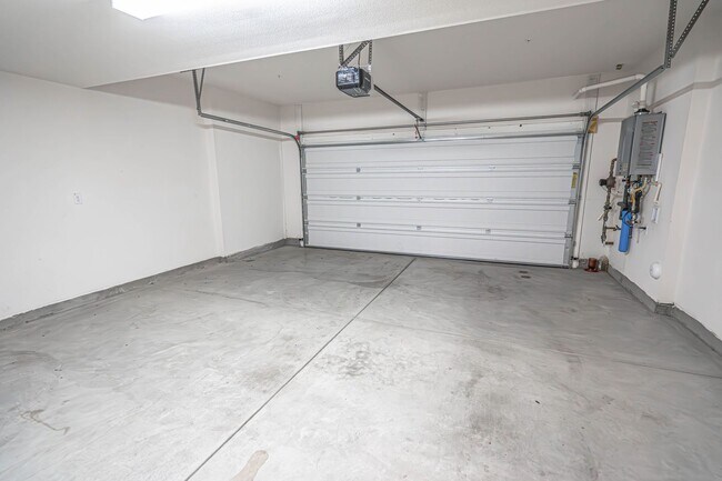 Building Photo - COMING SOON! 3 Bedroom Home in River Village.