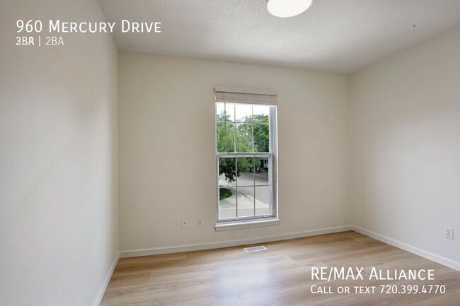 Building Photo - 960 Mercury Dr