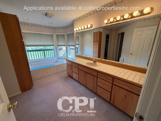 Building Photo - 109 Kalama River Rd