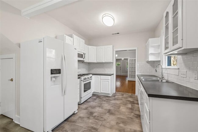 Building Photo - 4615 Ramsey Ave
