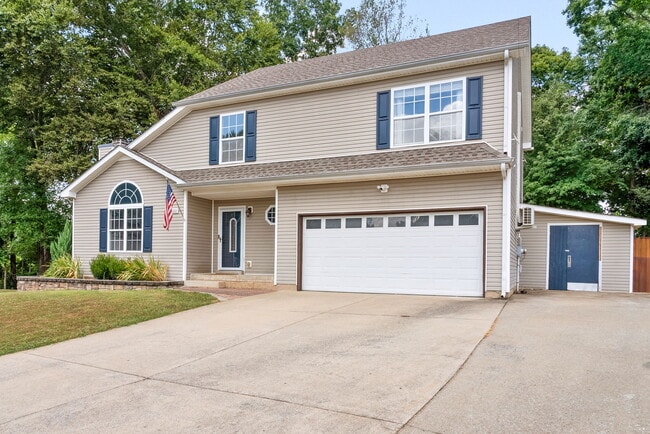 Building Photo - 1333 Abigail Ct