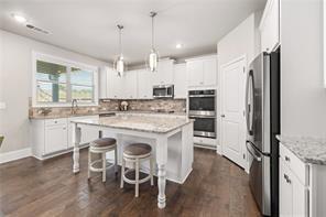 Building Photo - 2470 Sunny Hill Rd