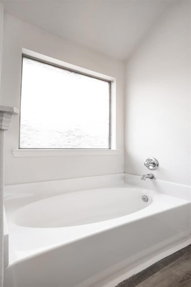 Building Photo - 384 Decoster Blvd