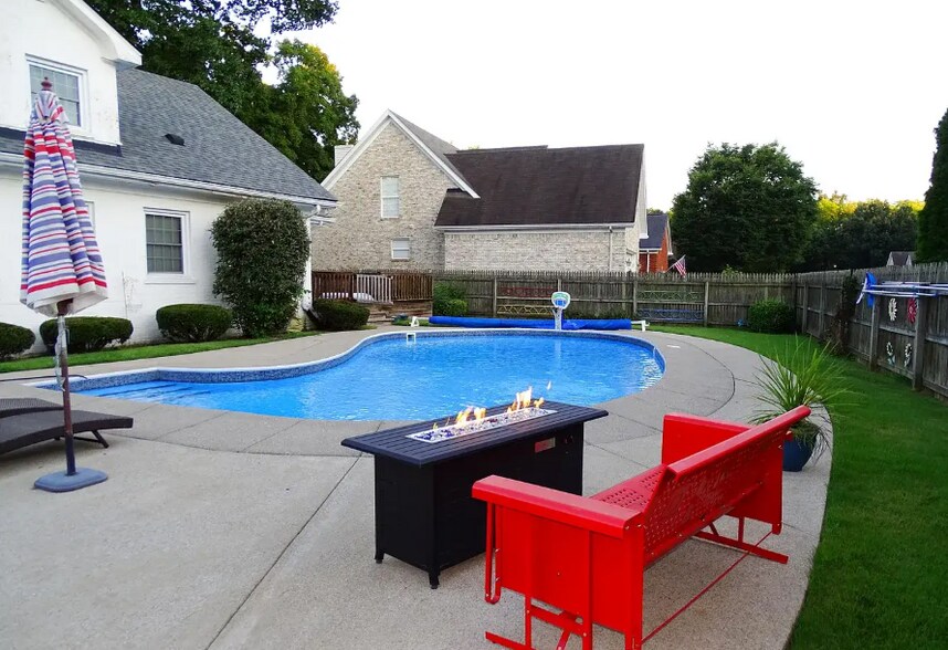 Building Photo - 8412 Oxford Woods Ct