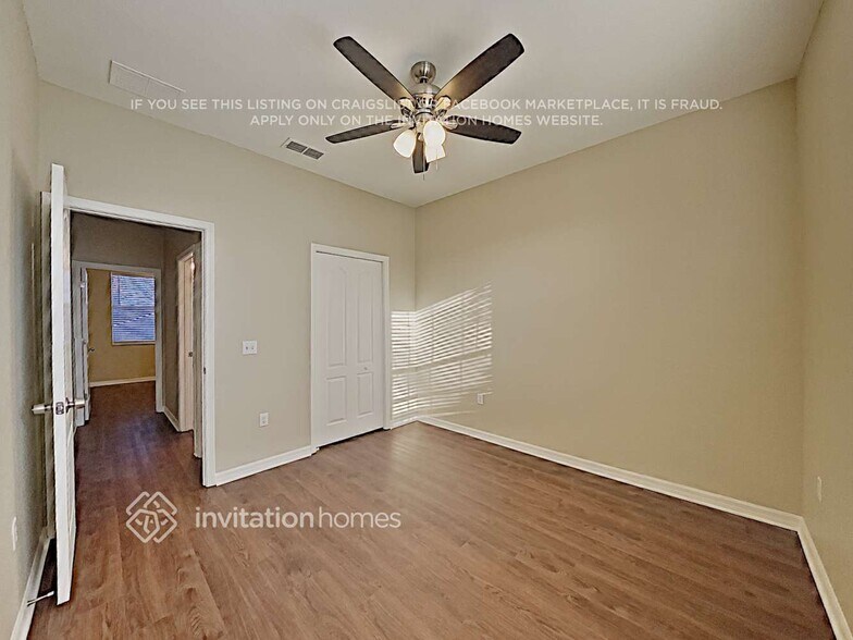 Building Photo - 8415 Greystone Dr