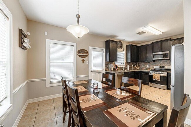 Building Photo - 22439 Highland Point Ln