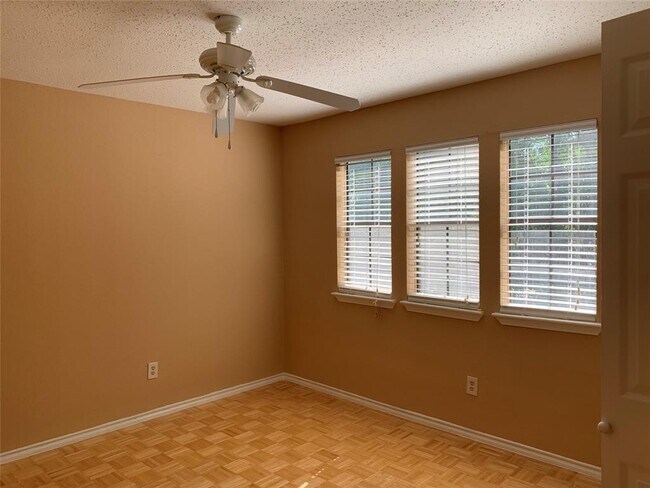 Building Photo - 4230 Hawk Meadow Dr