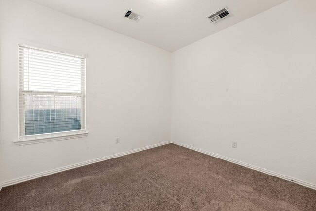 Building Photo - 31335 Horseshoe Meadow Bend Ln