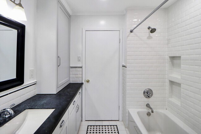 Building Photo - 5735 Wigton Dr