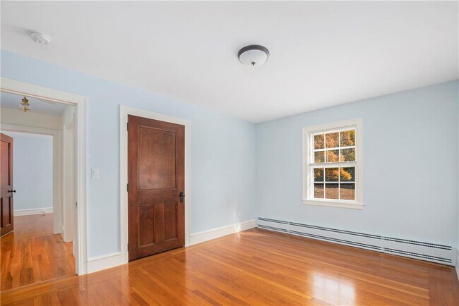 Building Photo - 286 Westcott Rd