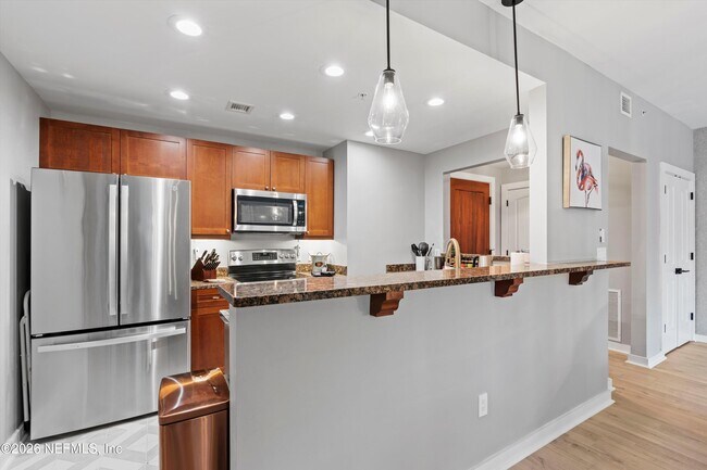 Building Photo - 955 Registry Blvd