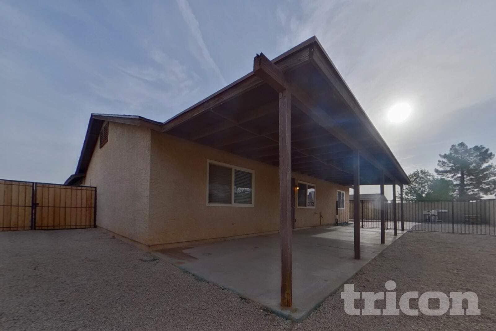 Building Photo - 3413 E Dragoon Ave