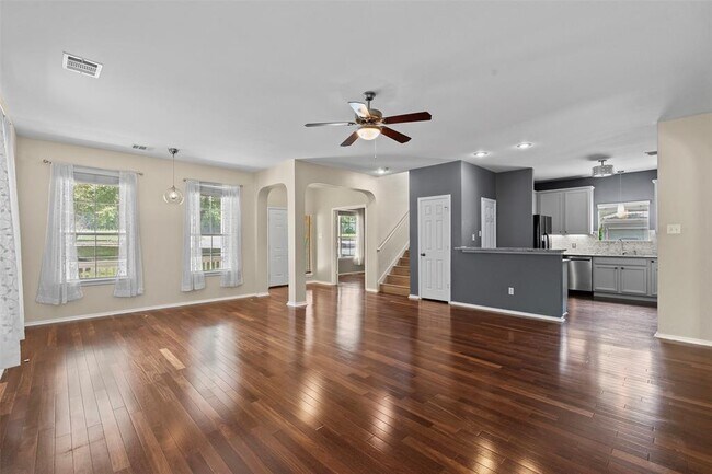 Building Photo - 2310 Sweet Clover Dr