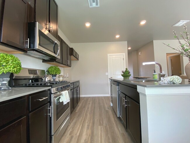 Building Photo - Charming 3 Bed, 2.5 Bath Home in NW OKC!