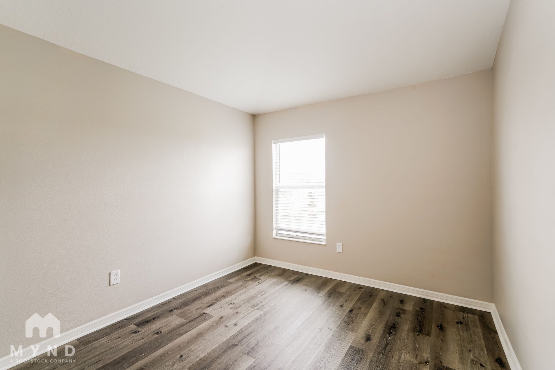 Building Photo - 8162 Canterbury Lake Blvd