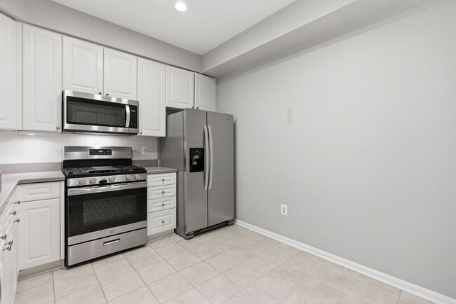 Building Photo - Charming 3BD/2BA in Island Creek