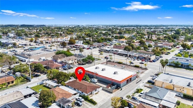 Building Photo - 361 E 39th St