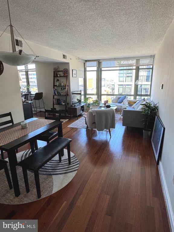 Building Photo - 1150 K St NW