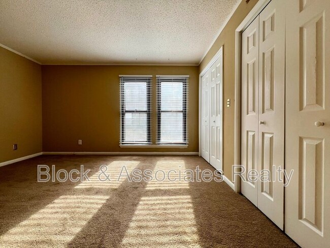 Building Photo - 131 Cedar Cove Ln