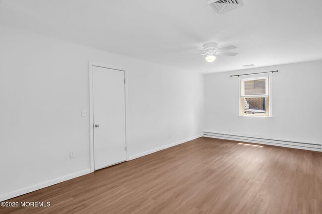 Building Photo - 10 Harbour Way