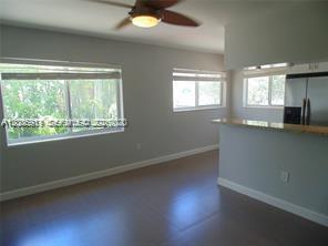 Building Photo - 820 3rd St