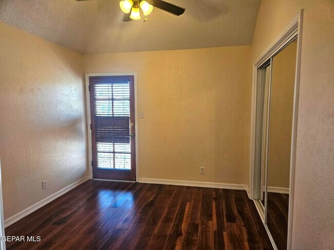Building Photo - 11235 Kachina Dr
