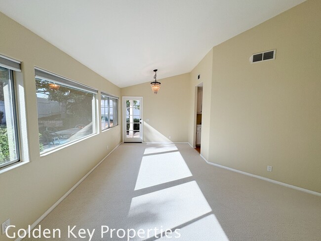 Building Photo - Welcome to the Marlado Community of Oceans...