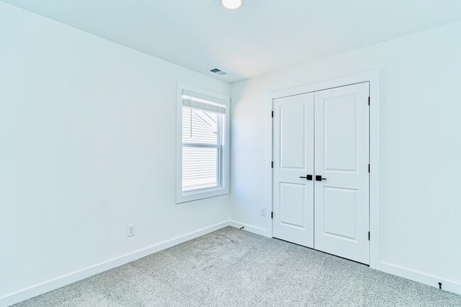 Building Photo - 1435 Darrowby Wy